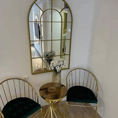 Zeleznik Apartament *